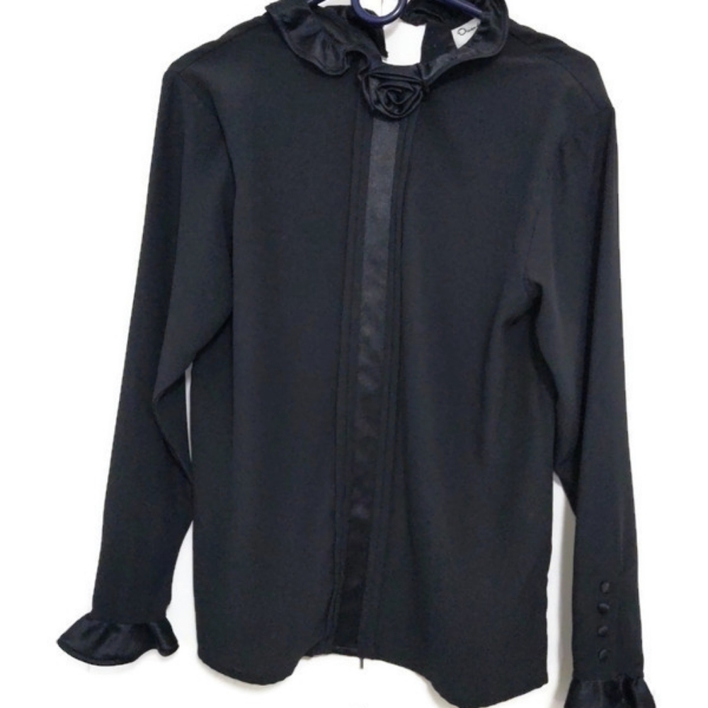 Oscar de la renta black blouse size 6